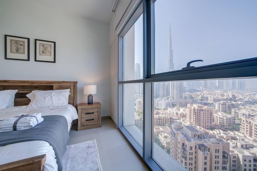 Burj Khalifa View - 2Br And Maid - Downtown Lejlighed Dubai Eksteriør billede